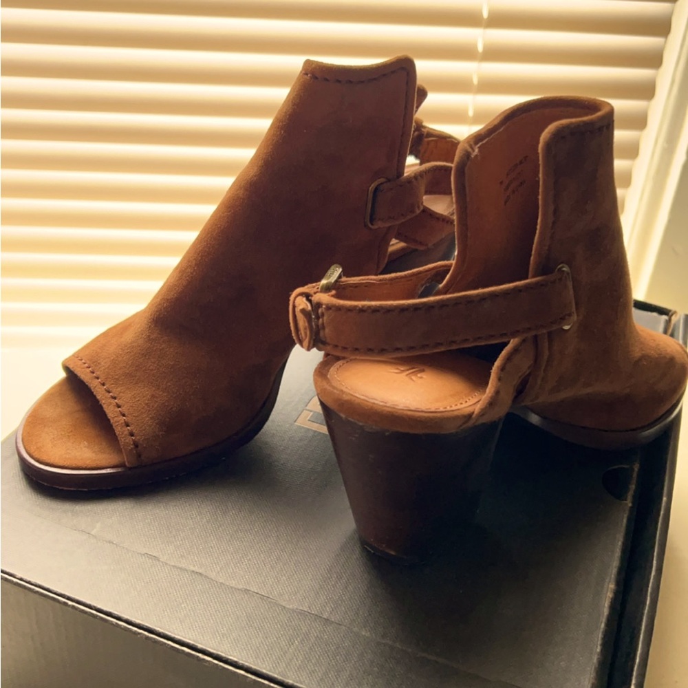 Frye Dani Shield Slingback Sandal Heels Open Toe Suede Wood Brown Size 7